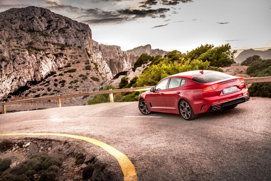  Kia Stinger GT (CK) 2017 года  (WW) (фото 105 из 106)